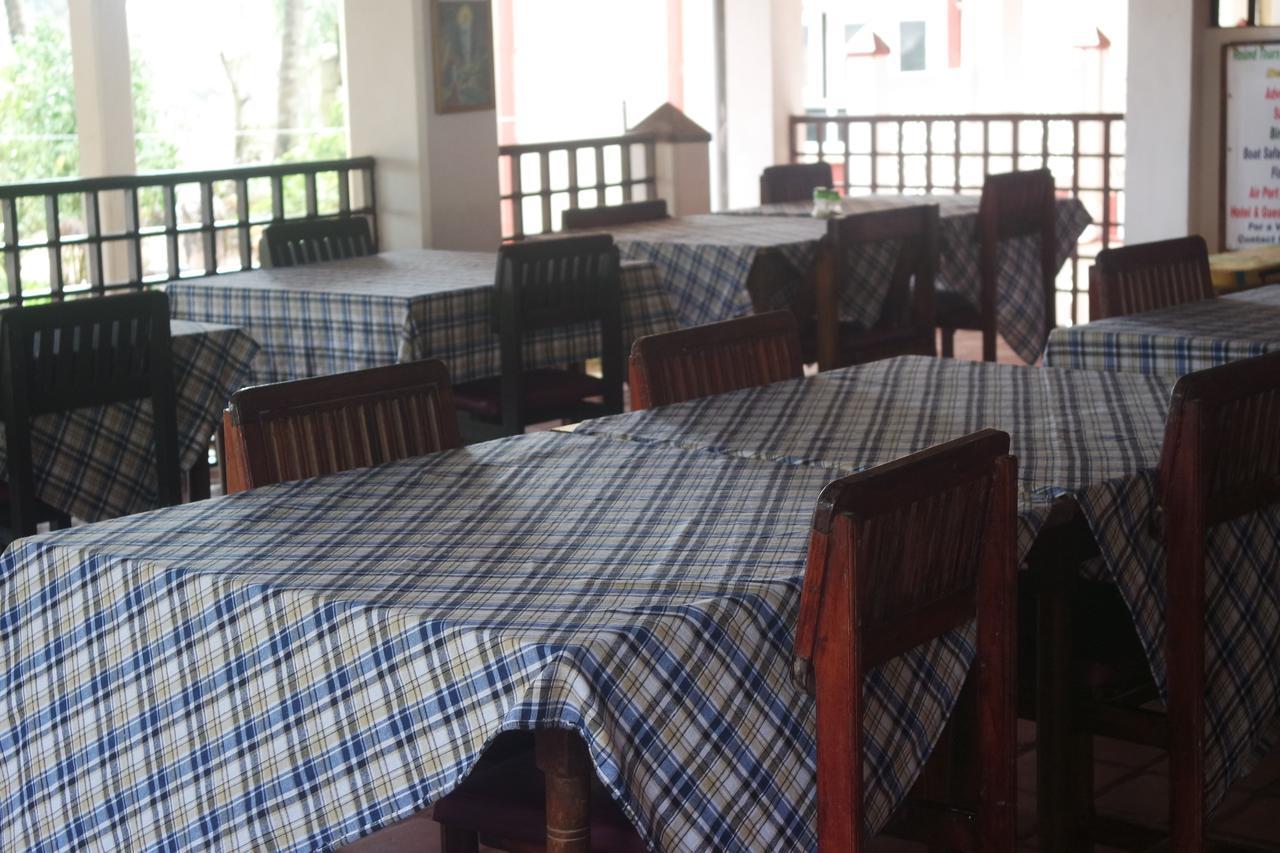 Dephani Beach Hotel Negombo Esterno foto
