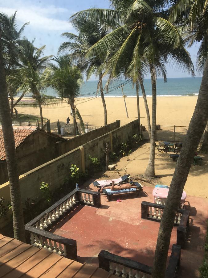 Dephani Beach Hotel Negombo Esterno foto